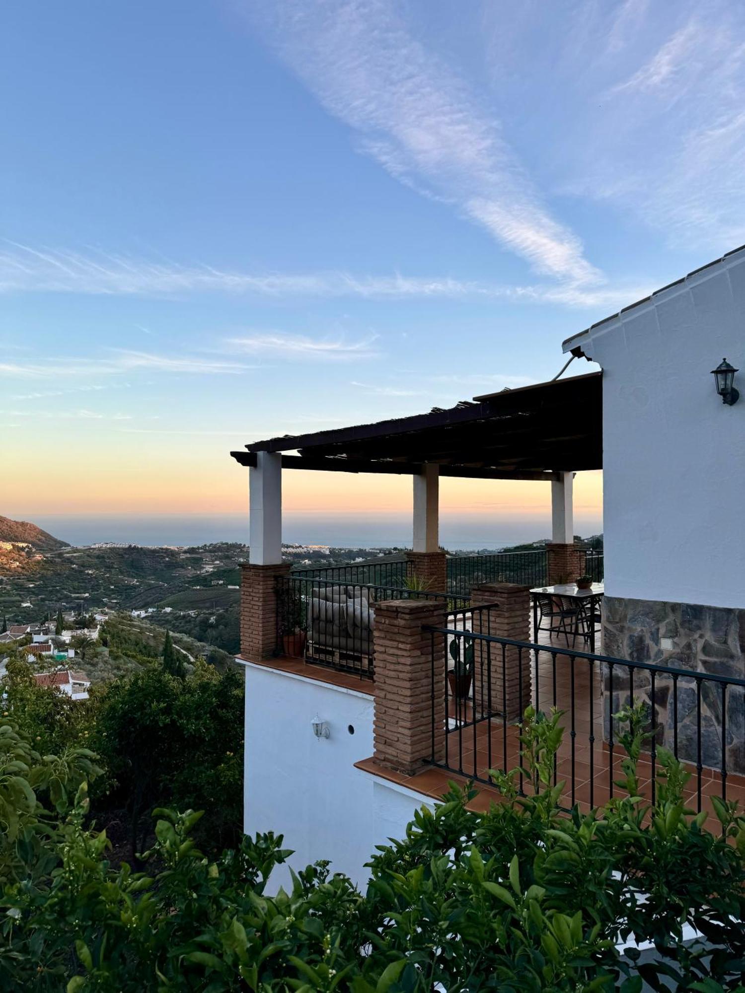 Villa En Frigiliana Con Piscina, Jacuzzi Y Espectaculares Vistas Esterno foto