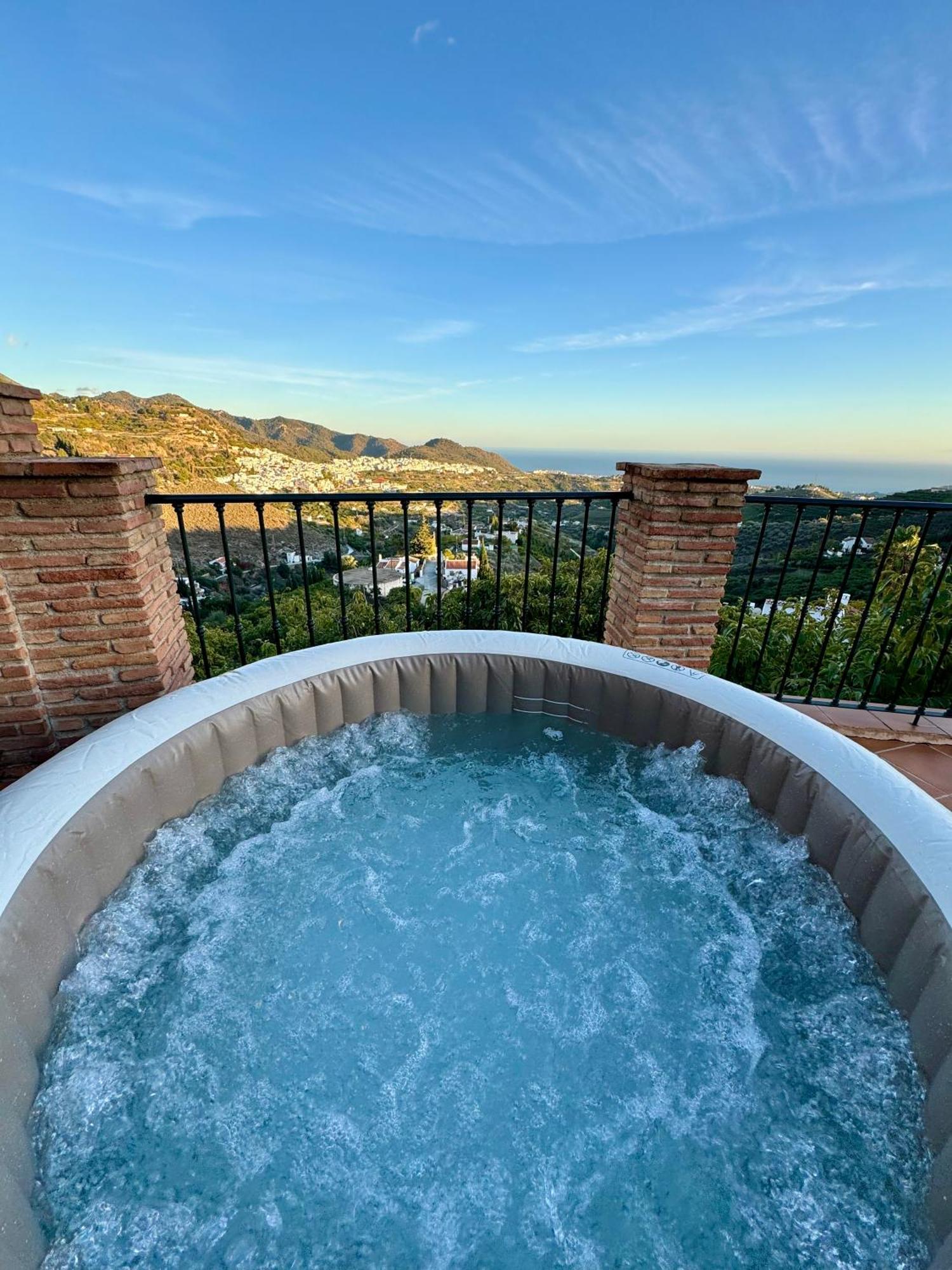 Villa En Frigiliana Con Piscina, Jacuzzi Y Espectaculares Vistas Esterno foto