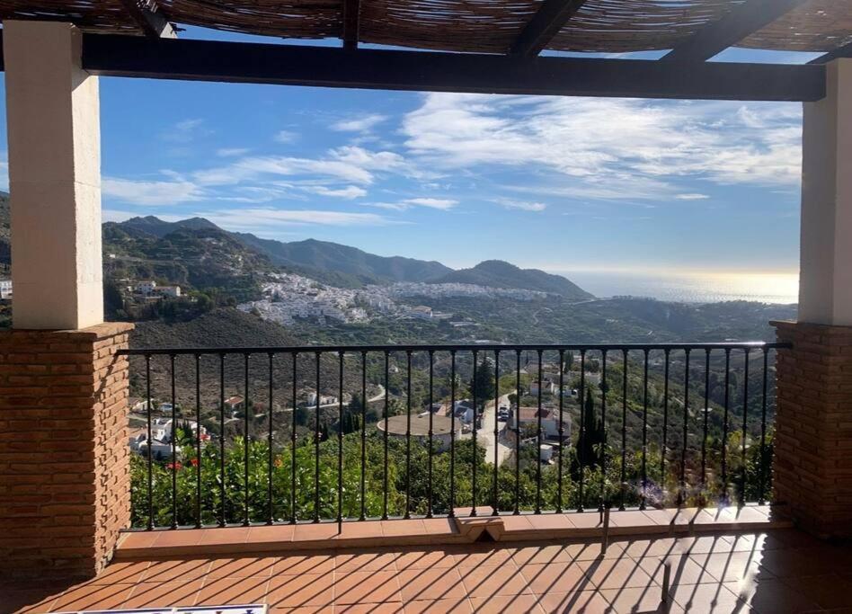 Villa En Frigiliana Con Piscina, Jacuzzi Y Espectaculares Vistas Esterno foto