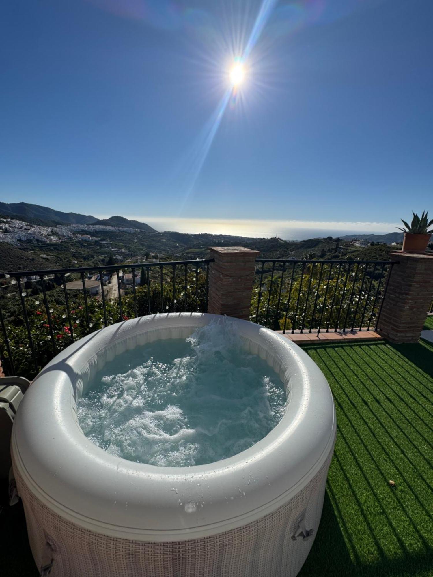 Villa En Frigiliana Con Piscina, Jacuzzi Y Espectaculares Vistas Esterno foto