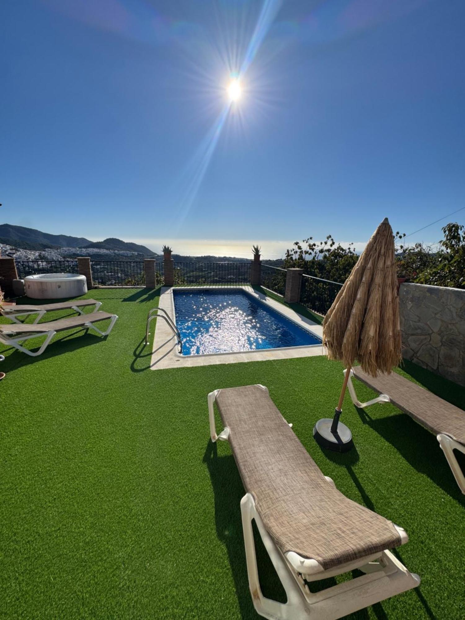 Villa En Frigiliana Con Piscina, Jacuzzi Y Espectaculares Vistas Esterno foto