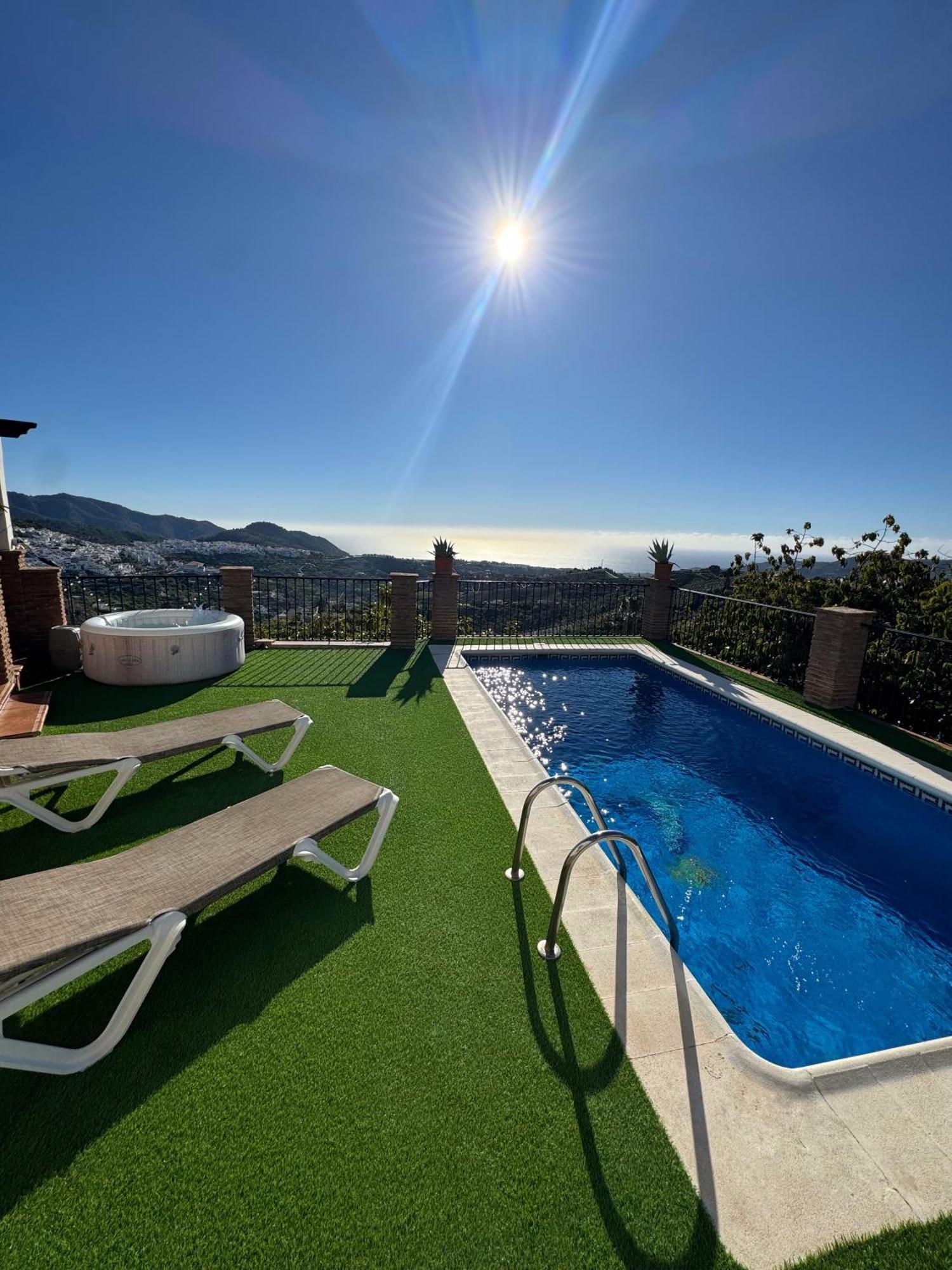 Villa En Frigiliana Con Piscina, Jacuzzi Y Espectaculares Vistas Esterno foto